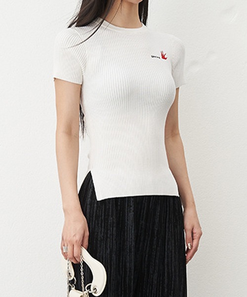 SUWDEE（スーディー）の「embroidery logo rib knit tops（Tシャツ/カットソー・レディース・ホワイト/ブラック・FREE）」の9枚目の写真