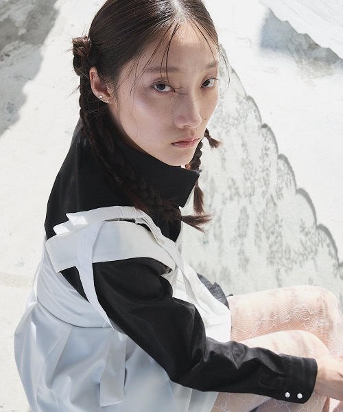 PAIN（ペイン）の「ショルダーリボンシャツ（シャツ/ブラウス・レディース・ホワイト/ホワイト×ブラック/ブラック×ホワイト・FREE）」の11枚目の写真