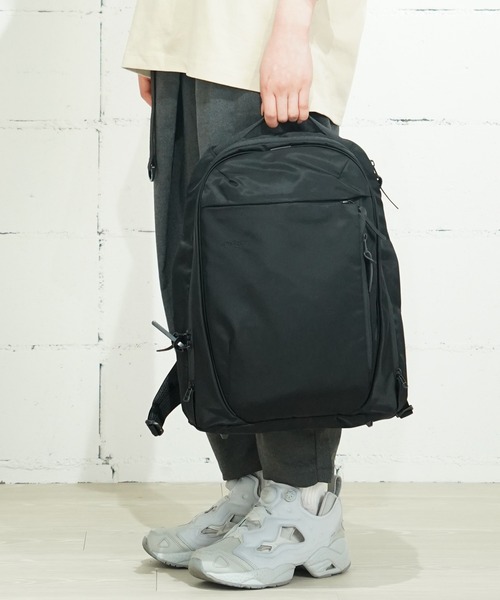 THE MILES(ザ マイルズ)の「DSBK バックパック 高密度ナイロンツイル ダントツ撥水加工 12L 14inch(バックパック/リュック・メンズ・ブラック/グレー・FREE)」の9枚目の写真