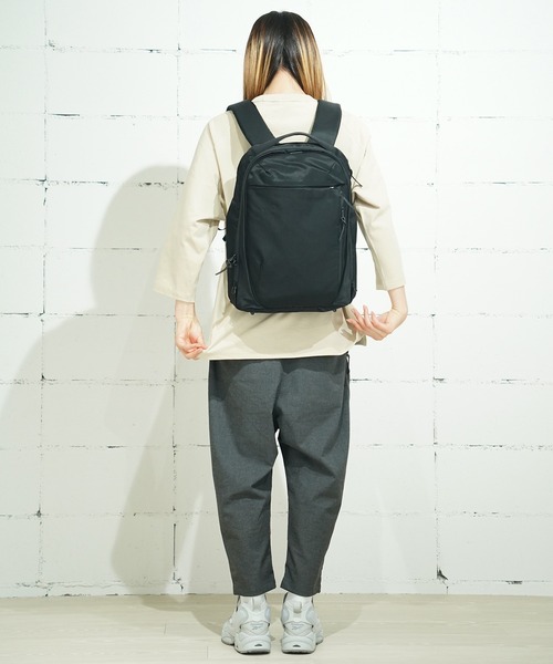 THE MILES(ザ マイルズ)の「DSBK バックパック 高密度ナイロンツイル ダントツ撥水加工 12L 14inch(バックパック/リュック・メンズ・ブラック/グレー・FREE)」の10枚目の写真