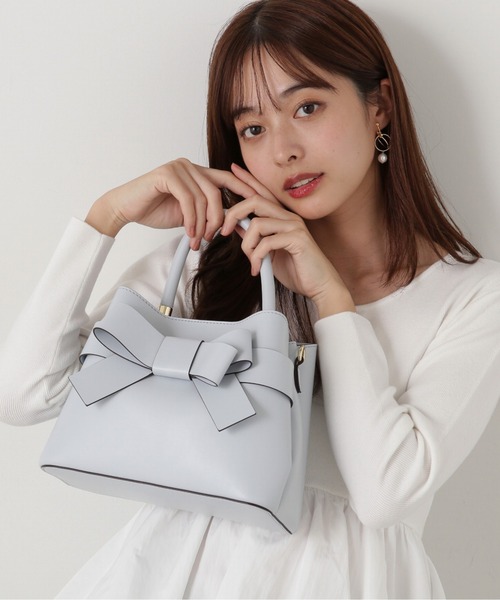 ハンドバッグ　ボディライン　BODY LINE 黒　ブラック　総柄　平成女児 ハンドバッグ ボディライン BODY LINE 黒 ブラック 総柄 平成女児 女児