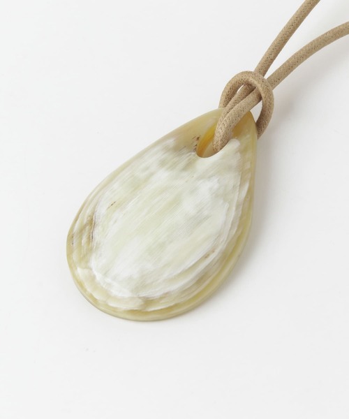 URBAN RESEARCH DOORS（アーバンリサーチドアーズ）の「バッファローホーンネックレス（ネックレス・レディース・ブラック/ナチュラル・ONE）」の10枚目の写真