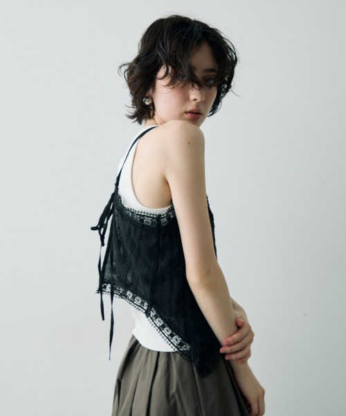 Trish(トリッシュ)の「コットンレースビスチェ(キャミソール・レディース・ブラック/ホワイト・MEDIUM)」の19枚目の写真