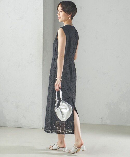 SHIPS（シップス）の「〈手洗い可能〉Broche スクエア レース Iライン ワンピース（ワンピース・レディース・ブラック/オフホワイト・38/36）」の11枚目の写真