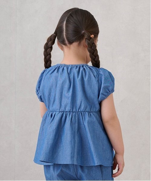 petit main（プティマイン）の「【リンク】いちご刺しゅうパフチュニック(キッズ)（チュニック・キッズ・ライトピンク/アイボリー/ライトブルー・90cm/110cm/120cm/100cm/80ｃｍ/130cm）」の5枚目の写真