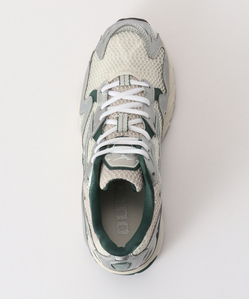 IENA(イエナ)の「MIZUNO/ミズノ Wave Rider 10 スニーカー(スニーカー・レディース・ホワイト/チャコールグレー・23cm/23.5cm/24cm/24.5cm/25cm)」の7枚目の写真