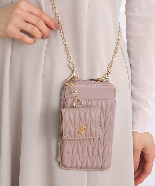 ALTROSE（アルトローズ）の「AirPodsケース  キルト ポーチ イヤホンケース バッグチャーム  AirPods ロージア（ヘッドフォン/イヤホン・レディース・ピンク/ブルー/ブラック/アイボリー/グレイッシュベージュ・FREE）」の12枚目の写真