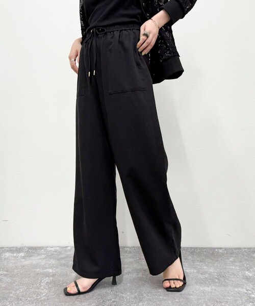 fredy emue(フレディエミュ)の「シルキーリネンイージーパンツ(その他パンツ・レディース・ベージュ/ネイビー/カーキ/ブラック・38/36)」の7枚目の写真