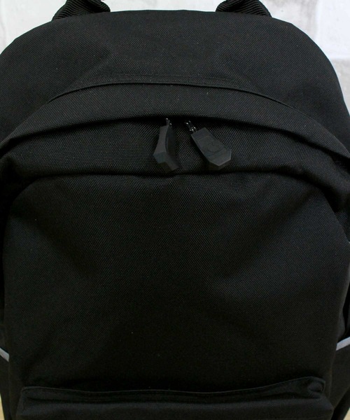 Carhartt（カーハート）の「クラシック バックパック CLASSIC BACKPACK 21L（バックパック/リュック・メンズ・ブラック/ブラウン・FREE）」の13枚目の写真