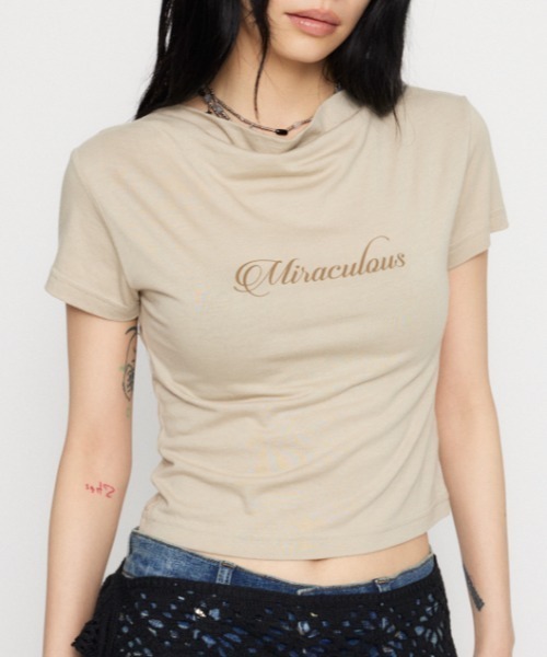 LAGUA GEM(ラグアジェム)の「NECK DRAPE Tシャツ(Tシャツ/カットソー・レディース・ブラック/アイボリー/ベージュ・FREE)」の3枚目の写真
