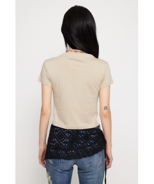 LAGUA GEM(ラグアジェム)の「NECK DRAPE Tシャツ(Tシャツ/カットソー・レディース・ブラック/アイボリー/ベージュ・FREE)」の11枚目の写真