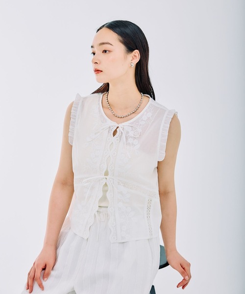 LEPSIM（レプシィム）の「レースリボンベスト　243202（ベスト・レディース・ブラック/オフホワイト・FREE）」の8枚目の写真