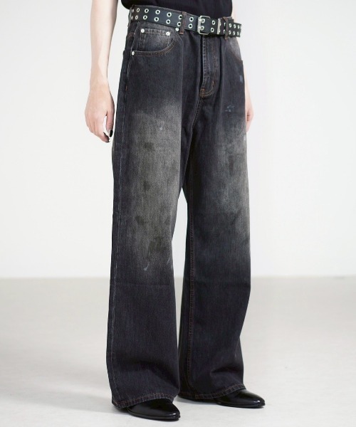 Chikashitsu +（チカシツプラス）の「【Chikashitsu +】dirty wash semi wide denim / 【チカシツプラス】ダーティーウォッシングセミワイドデニムパンツ＜着用動画あり＞（デニムパンツ・メンズ・ブラック/ブルー・M/L）」の20枚目の写真