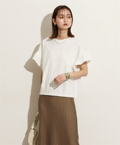 nissen（ニッセン）の「綿１００％　ショルダーフリルＴシャツ（Tシャツ/カットソー・レディース・オフホワイト/チャコール/ピンク/ブラック×ホワイト・M/L）」の19枚目の写真