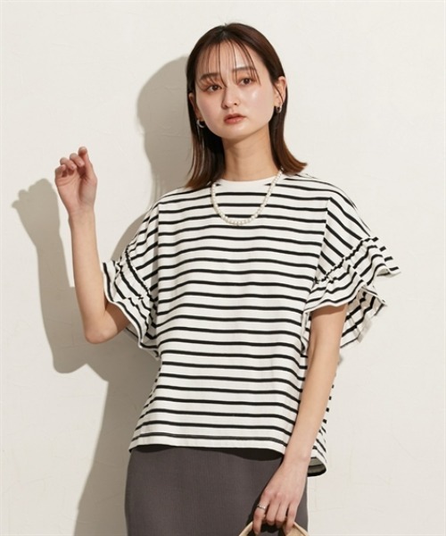 nissen（ニッセン）の「綿１００％　ショルダーフリルＴシャツ（Tシャツ/カットソー・レディース・オフホワイト/チャコール/ピンク/ブラック×ホワイト・M/L）」の22枚目の写真