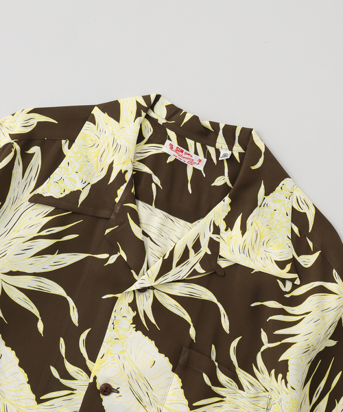 SUN SURF(サンサーフ)の「SUN SURF / サンサーフ SLAND PINEAPPLEHALE HAWAII(シャツ/ブラウス・メンズ・ブラウン・MEDIUM/LARGE/X-LARGE)」の3枚目の写真