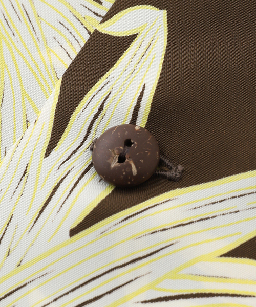 SUN SURF(サンサーフ)の「SUN SURF / サンサーフ SLAND PINEAPPLEHALE HAWAII(シャツ/ブラウス・メンズ・ブラウン・MEDIUM/LARGE/X-LARGE)」の5枚目の写真