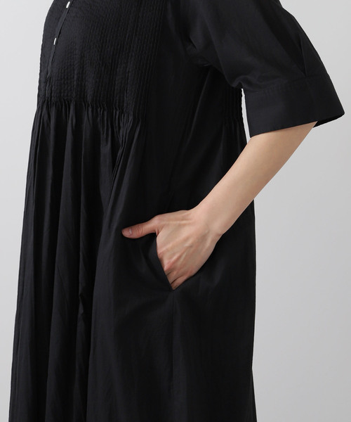 美品【IENA】 コットンボイルピンタックシャツワンピース　ブラック2022年 IENA（イエナ）の「《WEB限定追加》コットンボイルピンタック