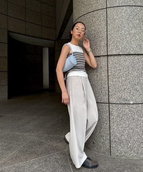 emmi（エミ）の「イージーパンツ（その他パンツ・レディース・ブラック/ライトベージュ/オフホワイト・0/1）」の19枚目の写真