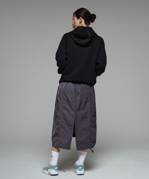 JORDAN BRAND（ジョーダンブランド）の「ジョーダン フライト ウィメンズ パラシュート スカート / Jordan Flight Women's Parachute Skirt HQ9188-068 Iron Grey（スカート・レディース・グレー系その他・XS/XL/S/M/L）」の6枚目の写真