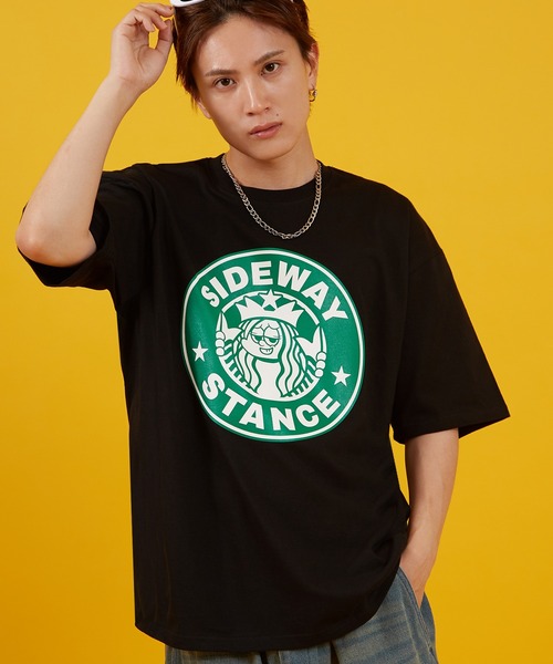 SIDEWAY STANCE(サイドウェイスタンス)の「【SIDEWAY STANCE】オリジナル グラフィック プリント 半袖Tシャツ(Tシャツ/カットソー・メンズ・ブラック系/ホワイト系/ブラック/ホワイト/ブラック系1/ホワイト系1/ホワイト系その他/ブラック系その他/ホワイト系その他2/ブラック系その他2/ブラック系2/ブラック系3/ブラック系4/ブラック系5/ブラック系6/ブラック系7/ブラック系8/ブラック系9/ホワイト系5/ホワイト系6/ホワイト系7/ホワイト系8/ホワイト系9/ホワイト系2/ホワイト系3/ホワイト系4・X-LARGE/LARGE/MEDIUM/SMALL)」の20枚目の写真