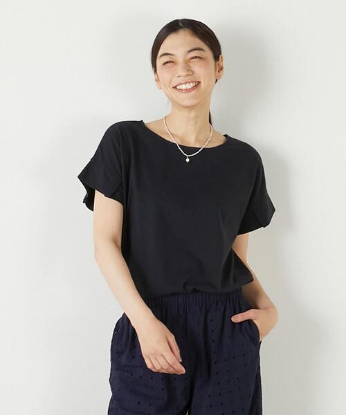 MELROSE claire(メルローズ クレール)の「【接触冷感加工タックデザインフレンチスリーブカットプル】(Tシャツ/カットソー・レディース・ライトグレー/ダークネイビー/イエロー・FREE)」の2枚目の写真
