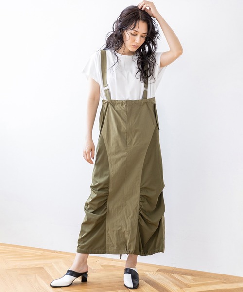 OSMOSIS(オズモーシス)の「サスペンダー付ミリタリースカート(ジャンパースカート・レディース・ベージュ/ブラック/カーキ・ONE SIZE)」の3枚目の写真