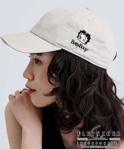 GALLEST(ギャレスト)の「【Betty Boop(TM)】刺繍入りキャップ(キャップ・レディース・ナチュラル/チャコールグレー・00)」の2枚目の写真