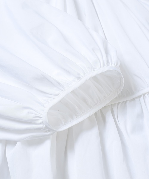 CECILIE BAHNSEN（セシリー バンセン）の「TOP WITH PUFF SLEEVES AND BOW CLOSURE AT BACK（シャツ/ブラウス・レディース・ホワイト・6/4）」の8枚目の写真