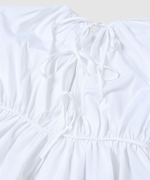 CECILIE BAHNSEN（セシリー バンセン）の「TOP WITH PUFF SLEEVES AND BOW CLOSURE AT BACK（シャツ/ブラウス・レディース・ホワイト・6/4）」の10枚目の写真