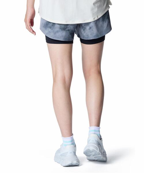 UNDER ARMOUR（アンダーアーマー）の「UAモーション 2イン1 ショーツ（トレーニング/レディース）（その他パンツ・レディース・ブラック・L/S/XL/M）」の2枚目の写真