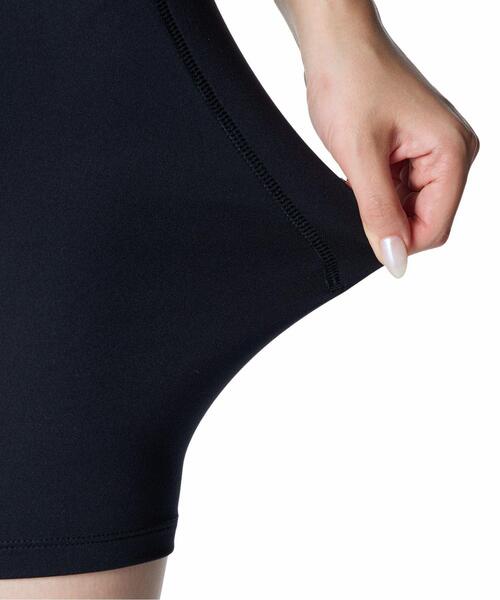 UNDER ARMOUR（アンダーアーマー）の「UAモーション 2イン1 ショーツ（トレーニング/レディース）（その他パンツ・レディース・ブラック・L/S/XL/M）」の7枚目の写真