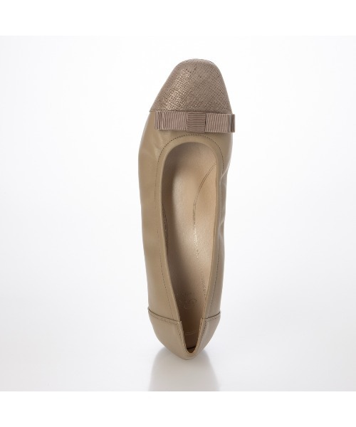 Riz raffinee(リズラフィーネ)の「リボン付きローヒールパンプス(パンプス・レディース・ブラック/ベージュ/グレー系その他4・23.5cm/22.5cm/23cm/24cm/24.5cm)」の7枚目の写真