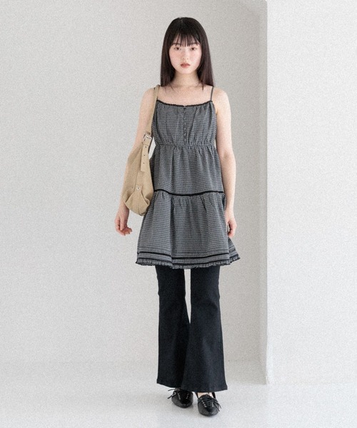 Heather(ヘザー)の「フェイクレザーハーフムーンBAG 594263(ショルダーバッグ・レディース・ブラック/ベージュ・ONE SIZE)」の15枚目の写真