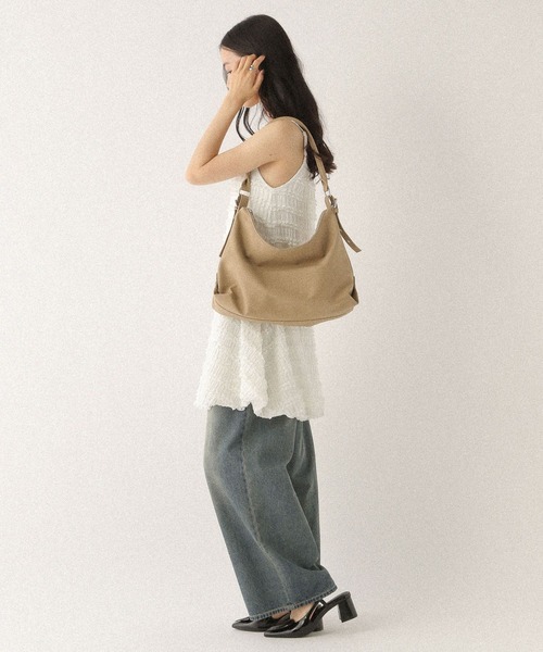 Heather(ヘザー)の「フェイクレザーハーフムーンBAG 594263(ショルダーバッグ・レディース・ブラック/ベージュ・ONE SIZE)」の22枚目の写真
