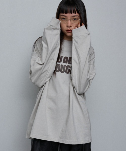 NOMINE(ノミネ)の「【ユニセックス】オーバーシルエット ロゴ ロンT(Tシャツ/カットソー・レディース・ホワイト/チャコールグレー/ライトグレー・M/L)」の3枚目の写真
