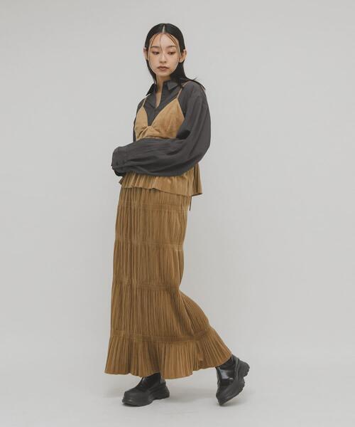 KBF(ケイビーエフ)の「マジョリカプリーツセパレートワンピース(ワンピース・レディース・ブラック/キャメル/ダークブラウン・ONE)」の4枚目の写真
