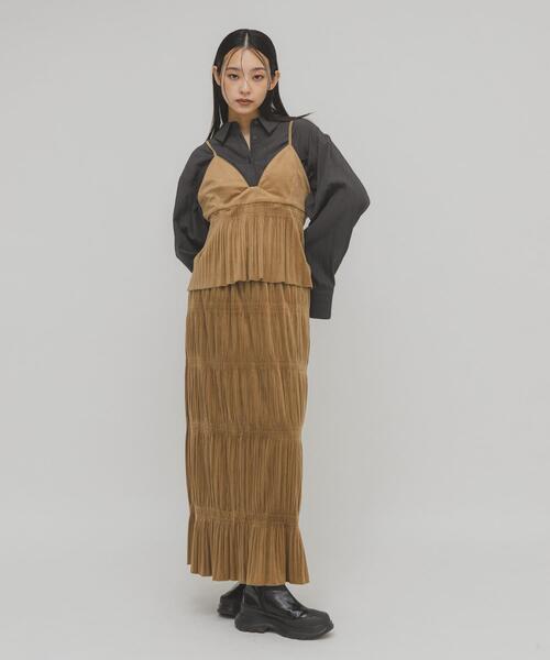 KBF(ケイビーエフ)の「マジョリカプリーツセパレートワンピース(ワンピース・レディース・ブラック/キャメル/ダークブラウン・ONE)」の6枚目の写真
