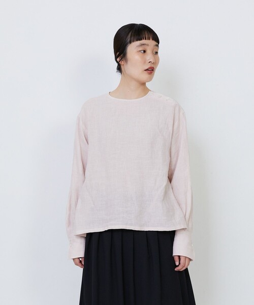 LOISIR(ロワズィール)の「グランジリネン肩ボタンショートブラウス(シャツ/ブラウス・レディース・オフホワイト/ピンク・FREE)」の2枚目の写真