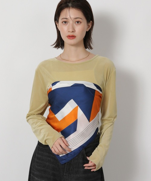 LAKOLE（ラコレ）の「シアーベロア長袖Ｔ / 594666（Tシャツ/カットソー・レディース・ブラック/アイボリー/グレー/ネイビー/イエロー/ブラウン・FREE）」の6枚目の写真