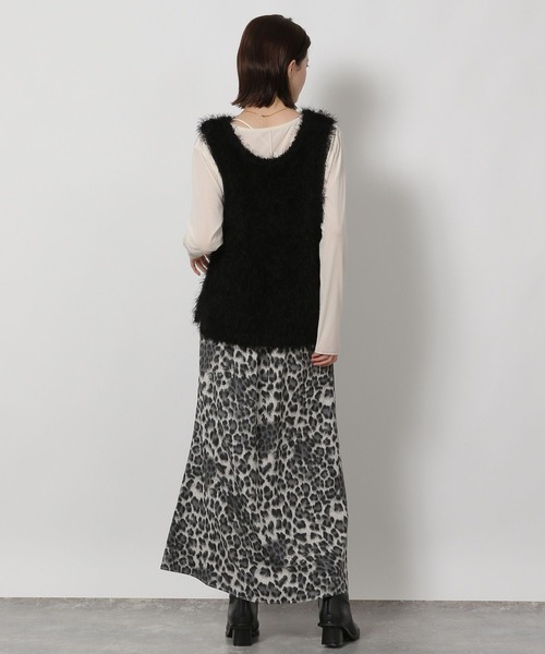 LAKOLE（ラコレ）の「シアーベロア長袖Ｔ / 594666（Tシャツ/カットソー・レディース・ブラック/アイボリー/グレー/ネイビー/イエロー/ブラウン・FREE）」の22枚目の写真