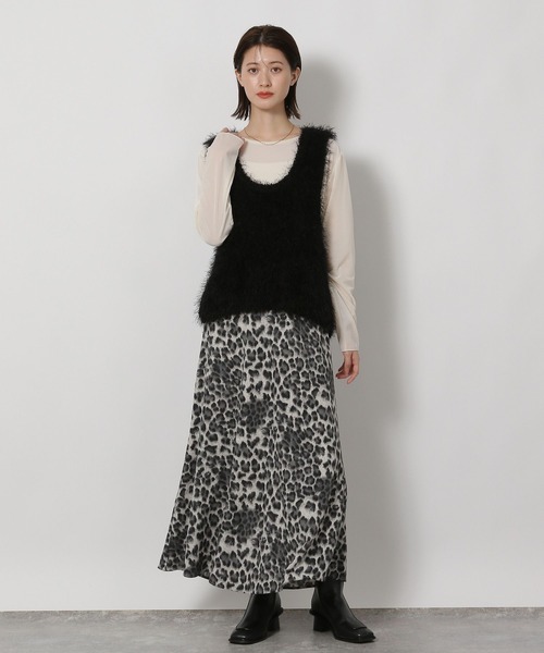 LAKOLE（ラコレ）の「シアーベロア長袖Ｔ / 594666（Tシャツ/カットソー・レディース・ブラック/アイボリー/グレー/ネイビー/イエロー/ブラウン・FREE）」の20枚目の写真