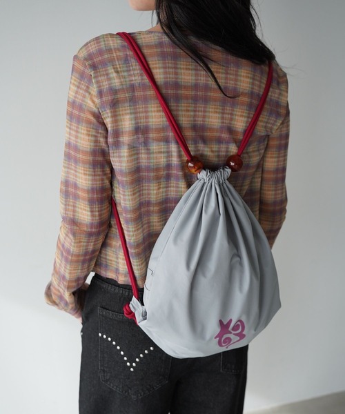SANSeLF（サンセルフ）の「【SANSeLF】 リバーシブル巾着バッグ チェック柄ドローストリング saa25a054（バックパック/リュック・レディース・マルチ・FREE）」の5枚目の写真