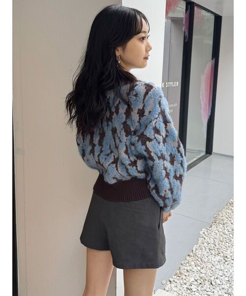 MURUA(ムルーア)の「フェイクスウェードショートパンツ(その他パンツ・レディース・ブラック/ベージュ・1/2)」の21枚目の写真