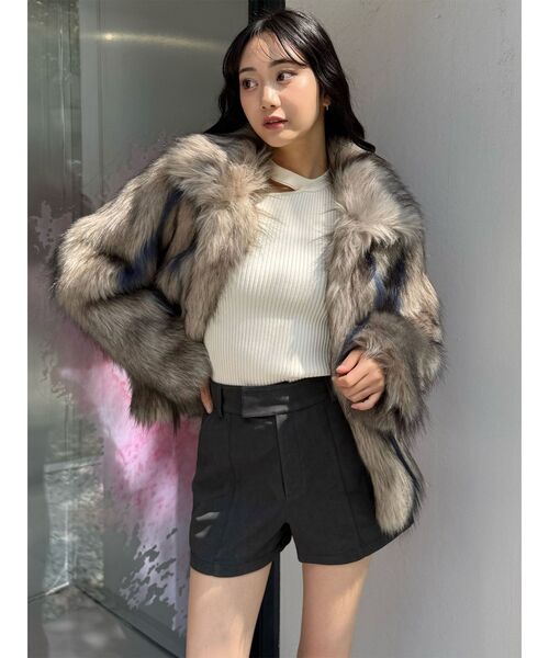 MURUA（ムルーア）の「フェイクスウェードショートパンツ（その他パンツ・レディース・ブラック/ベージュ・1/2）」の9枚目の写真