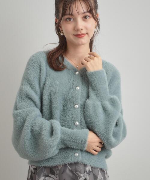 couture brooch(クチュールブローチ)の「【ふわふわ/前後2WAY】フェザーカーディトップス(カーディガン/ボレロ・レディース・グリーン系/アイボリー/ブラック/ブラウン系その他/ピンク系/サックスブルー/チャコールグレー/アイボリー系7・36/38/40/42)」の6枚目の写真