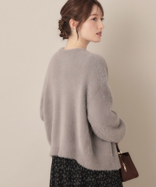 couture brooch(クチュールブローチ)の「【ふわふわ/前後2WAY】フェザーカーディトップス(カーディガン/ボレロ・レディース・グリーン系/アイボリー/ブラック/ブラウン系その他/ピンク系/サックスブルー/チャコールグレー/アイボリー系7・36/38/40/42)」の12枚目の写真