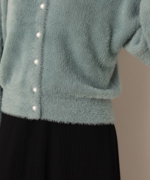 couture brooch(クチュールブローチ)の「【ふわふわ/前後2WAY】フェザーカーディトップス(カーディガン/ボレロ・レディース・グリーン系/アイボリー/ブラック/ブラウン系その他/ピンク系/サックスブルー/チャコールグレー/アイボリー系7・36/38/40/42)」の11枚目の写真