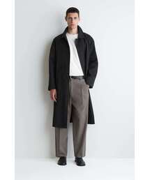 COS（コス）の「ストレートレッグコットンツイルトラウザーズ（スラックス）」