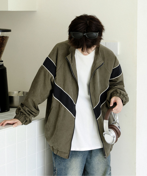 neos（ネオス）の「【neos】ビッグシルエット ピーチ起毛 ライン トラックジャケット（ナイロンジャケット・メンズ・アイボリー/カーキ/チャコールグレー・MEDIUM/LARGE）」の11枚目の写真